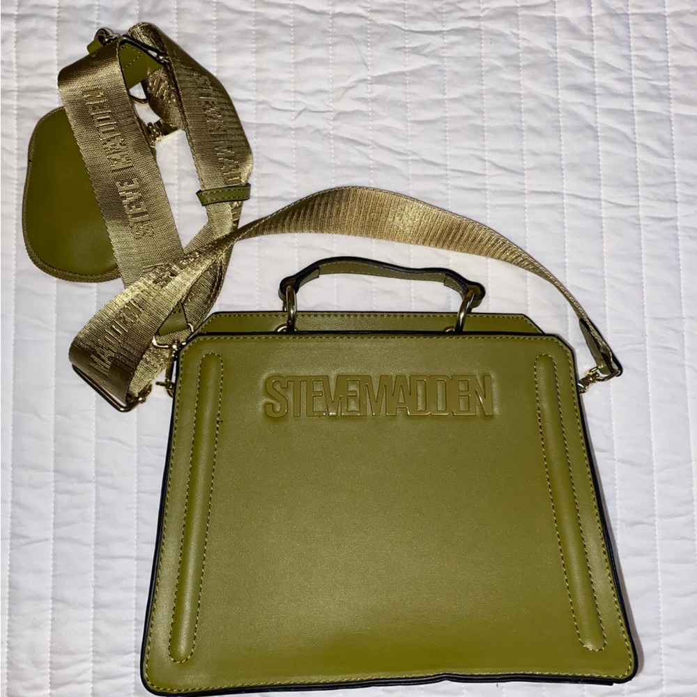 Medium sized purse